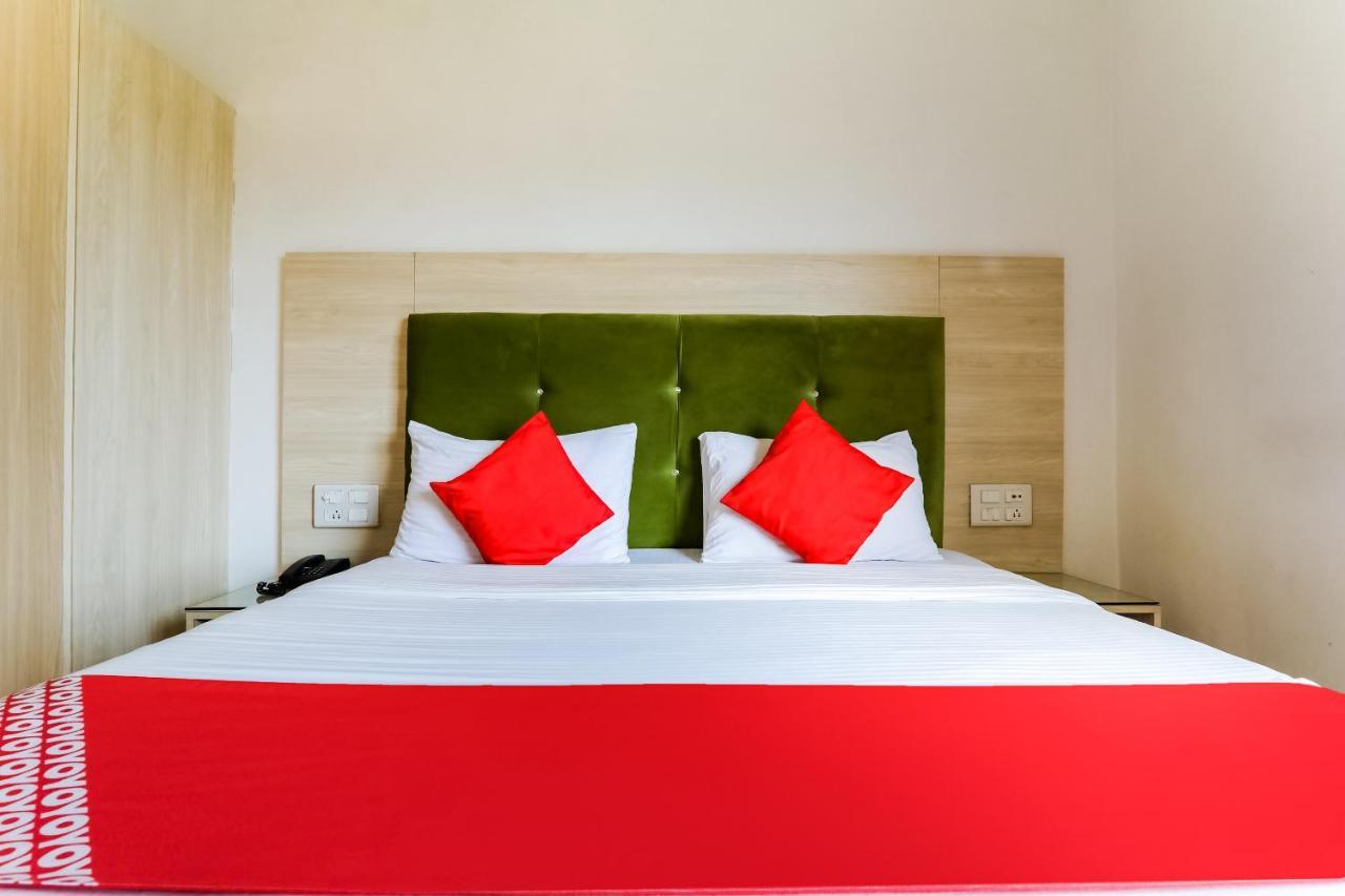 Hotel Sita Kiran Bareli Kültér fotó