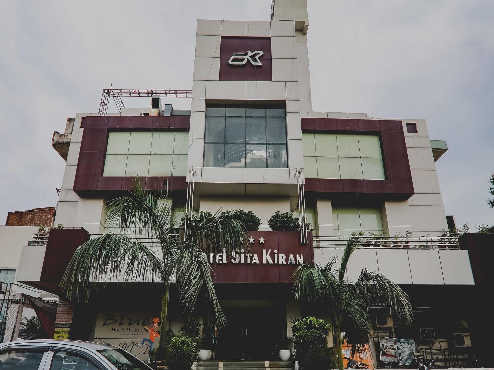 Hotel Sita Kiran Bareli Kültér fotó
