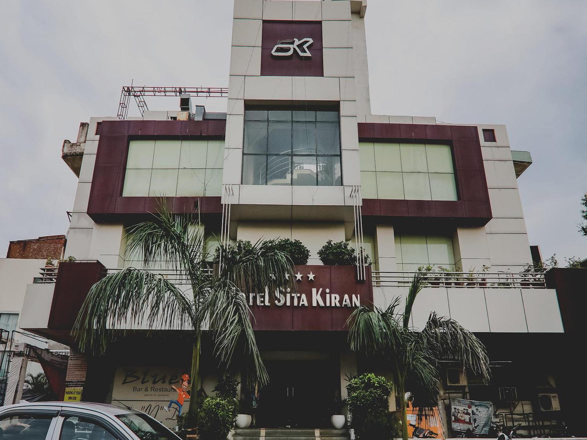 Hotel Sita Kiran Bareli Kültér fotó
