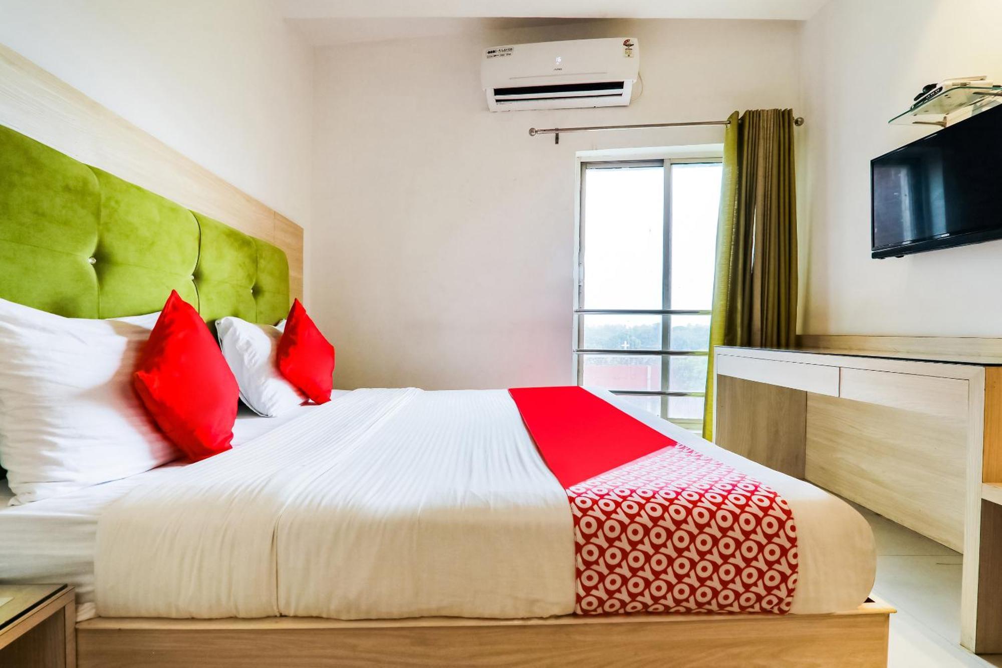 Hotel Sita Kiran Bareli Kültér fotó