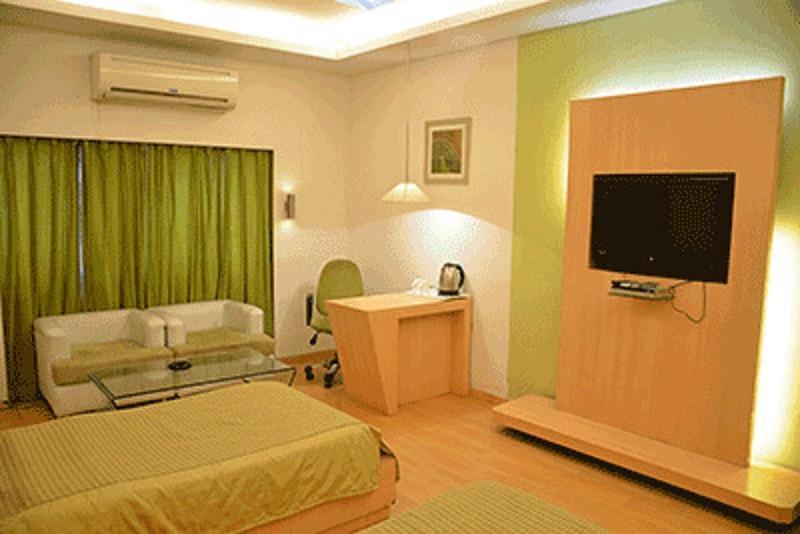 Hotel Sita Kiran Bareli Kültér fotó